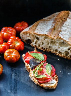 gurme Bruschetta domates ile