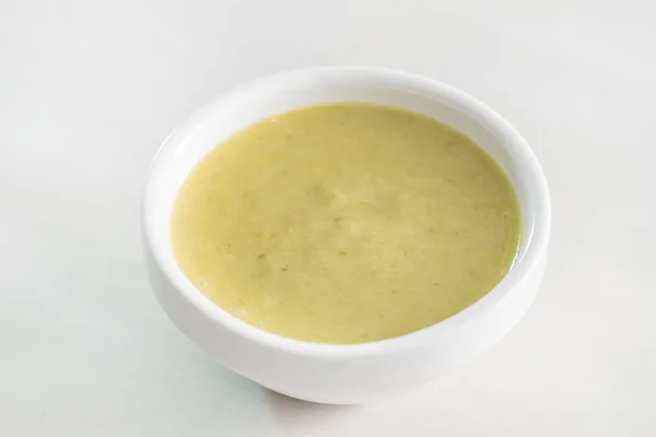 Salsa verde in piatto — Foto Stock