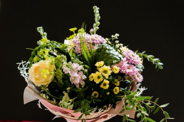 İhale çiçek buketi