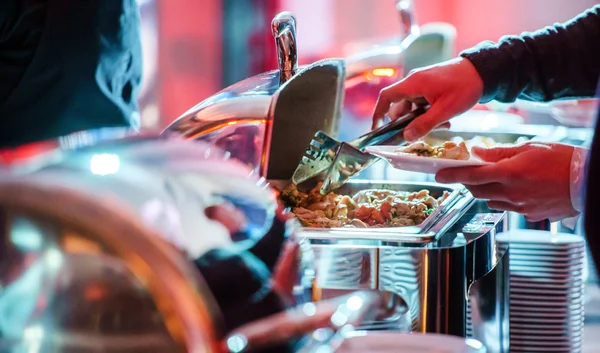 Comida de catering en bandejas —  Fotos de Stock