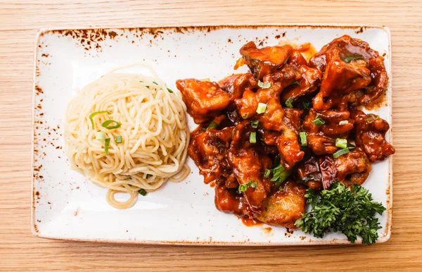 Comida japonesa en plato — Foto de Stock