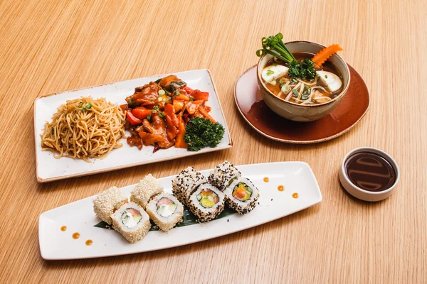 Asya yemek plakaları — Stok fotoğraf