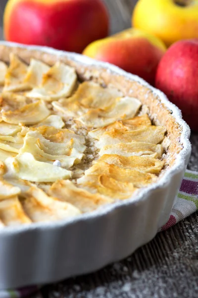 Sobremesa caseira de torta de maçã — Fotografia de Stock