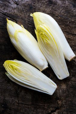 taze hindiba salatası  