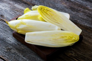 taze hindiba salatası  