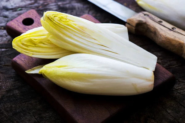 Taze hindiba salatası — Stok fotoğraf