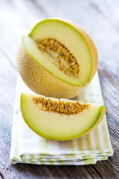 taze dilimlenmiş kavun 