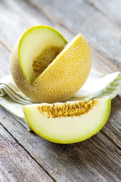 taze dilimlenmiş kavun 