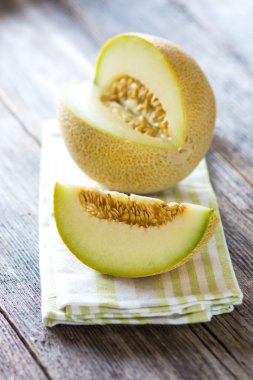 taze dilimlenmiş kavun