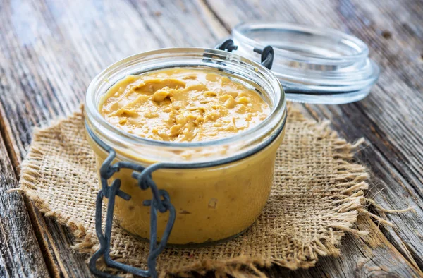 Homemade creamy peanut butter — Stock Photo, Image