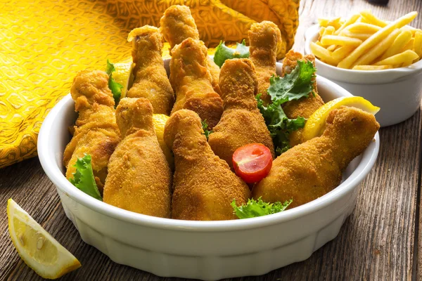Fried chicken drumsticks — Stock Photo, Image