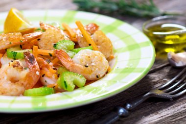 Sebzeli karides yakın çekim