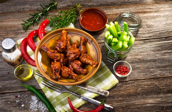 Ali di pollo da vicino — Foto Stock