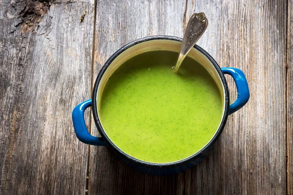 Sopa de brócolis saborosa — Fotografia de Stock