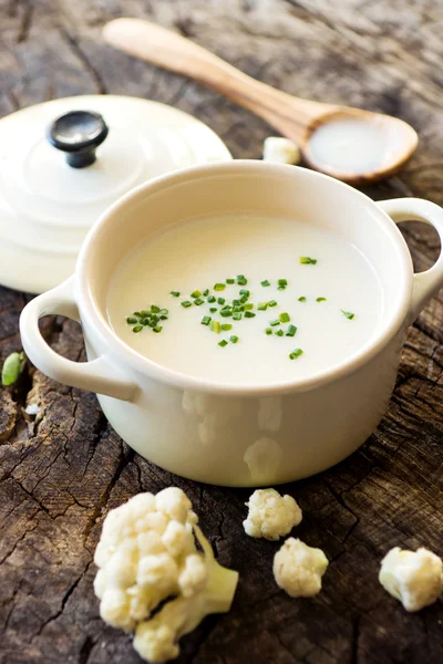 Creamy cauliflower soup — Stock Photo, Image