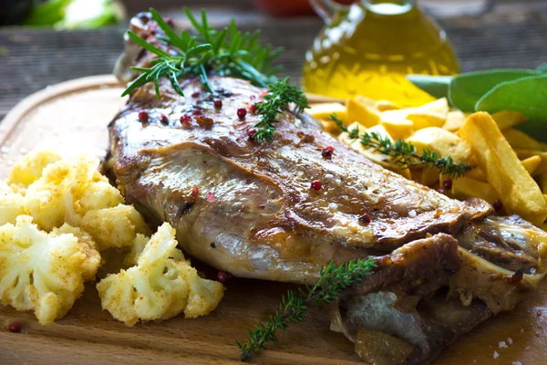 Roasted lamb leg — Stock Photo, Image