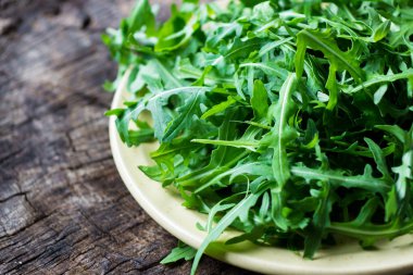 Taze yeşil rucola yaprakları