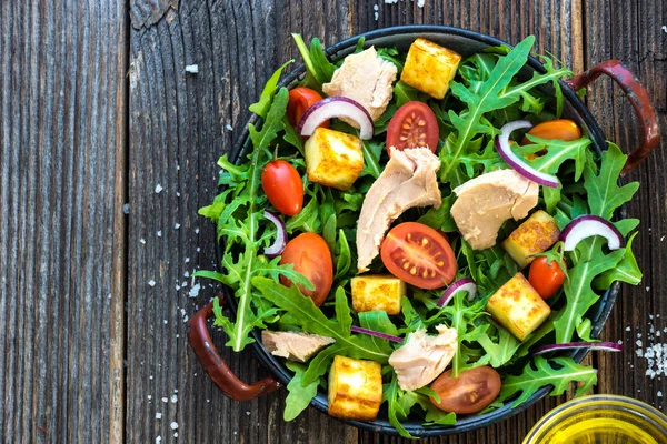 Salade de thon aux légumes — Photo