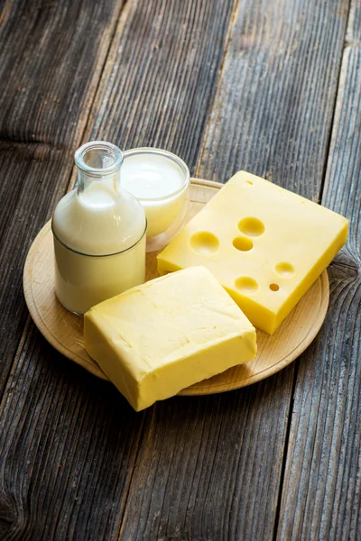 Свіжі саморобні молочні продукти — стокове фото