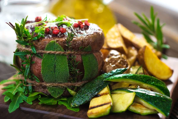 Grilovaný hovězí steak — Stock fotografie