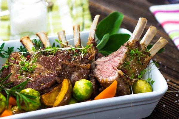 Grilled lamb chops — Stock Photo, Image