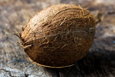 eski ahşap masa Hindistan cevizi