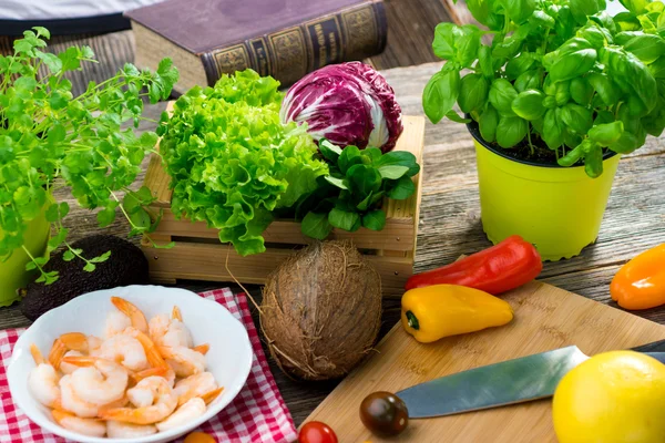 Vissa ingredienser för hälsosam lunch — Stockfoto