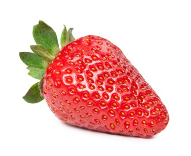 izole beyaz zemin üzerine kırmızı olgun çilek