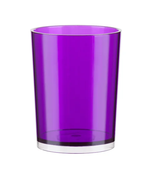 Copa de plástico púrpura aislada sobre un fondo blanco . — Foto de Stock