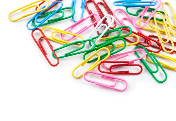 Kantoor paperclips geïsoleerd op witte achtergrond — Stockfoto