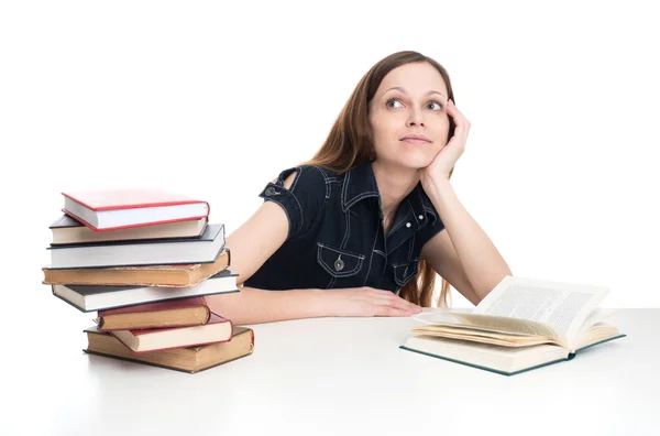 Jovem mulher lendo um livro. Isolados — Fotografia de Stock