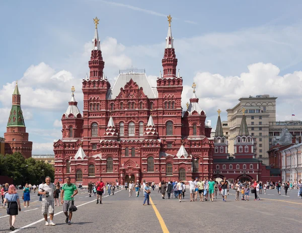 МОСКВА, РОССИЯ - 24 июня 2016 года: Государственный исторический музей красного цвета — стоковое фото