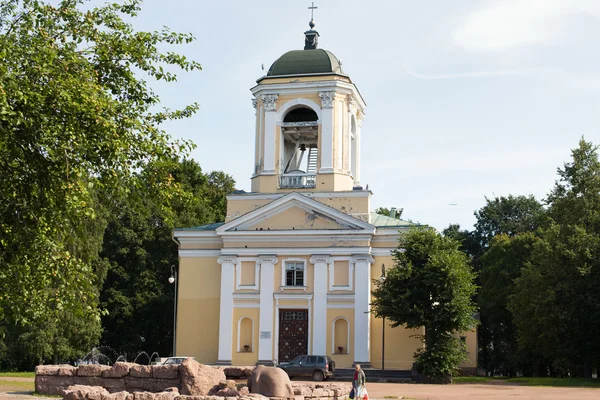 Vyborg, Rusia - 20 de julio de 2016: Catedral de los Santos Pedro y Pa — Foto de Stock