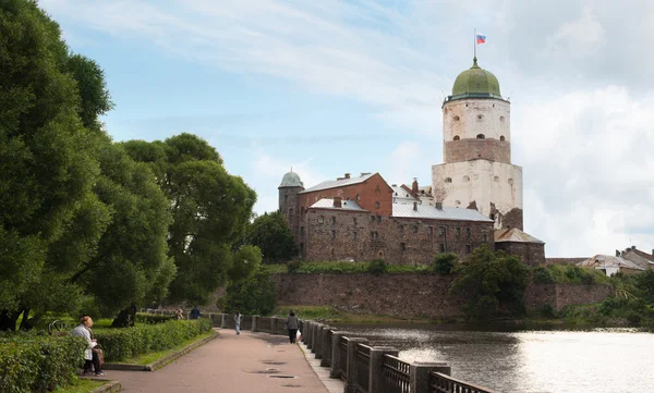 Viborg, Ryssland - 18 juli 2016: fornsvenska tower för St. Olaf — Stockfoto