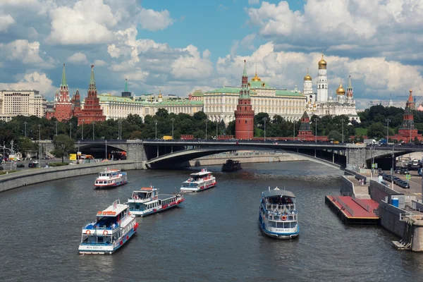 MOSCOW - 04 de agosto de 2016: Moscow Kremlin. Praça vermelha . — Fotografia de Stock