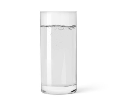 Kırpma yolu ile beyaz arkaplanda izole edilmiş su bardağı