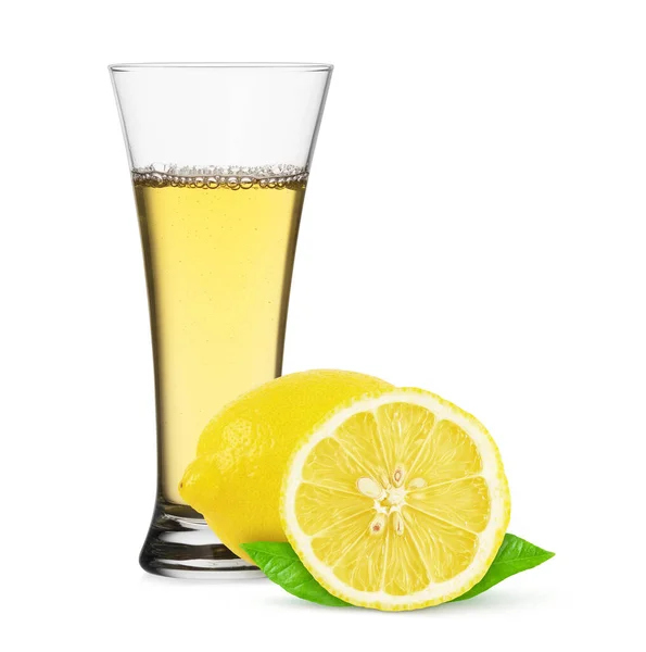 Bevanda Fresca Limone Bicchiere Isolato Fondo Bianco — Foto Stock