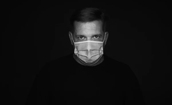 Man Draagt Een Beschermend Medisch Masker Van Het Coronavirus — Stockfoto