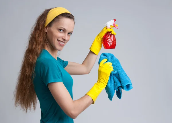 Schönes Putzmädchen — Stockfoto