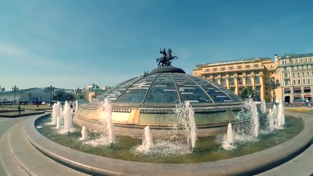 МОСКВА, РОССИЯ - 24 августа 2015 г.: Манежная площадь — стоковое видео