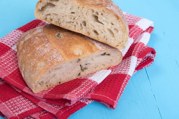 Hausgemachtes rustikales Ciabatta-Brot — Stockfoto