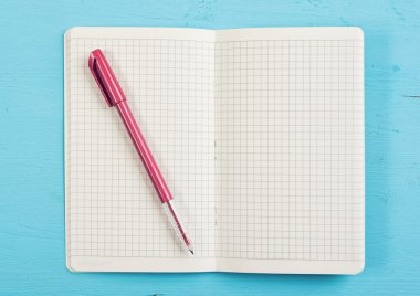Açık boş sayfa defter