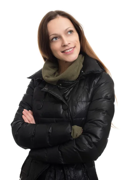 Frau trägt Jacke und schaut auf — Stockfoto