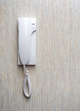 interkom ev bir duvarda asılı