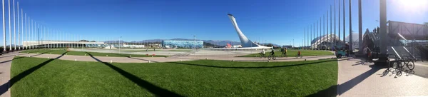 CAUCASUS, SOCHI, RUSSIA : Sochi adventure park, The cup Olympic flame "Firebird" — Stock Photo, Image