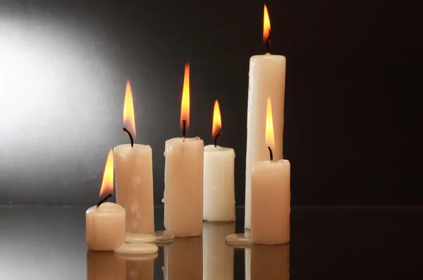 Candele sul buio — Foto Stock