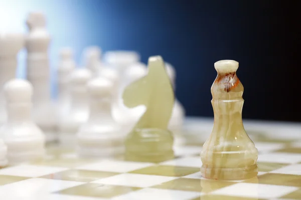 ボード上のチェスの駒 — ストック写真