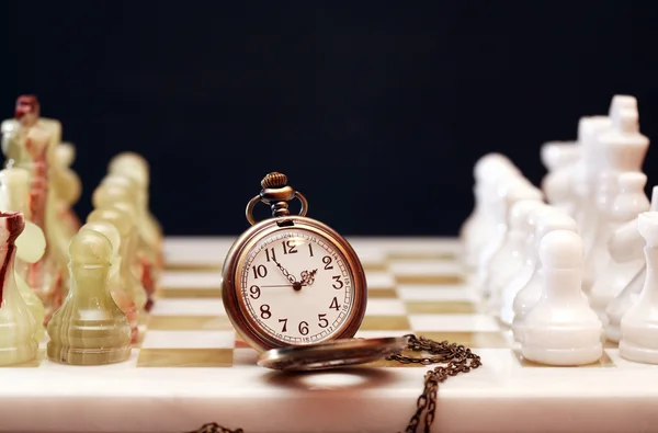 Время для шахматной игры — стоковое фото