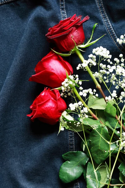 Τριαντάφυλλα σε τζιν — Φωτογραφία Αρχείου