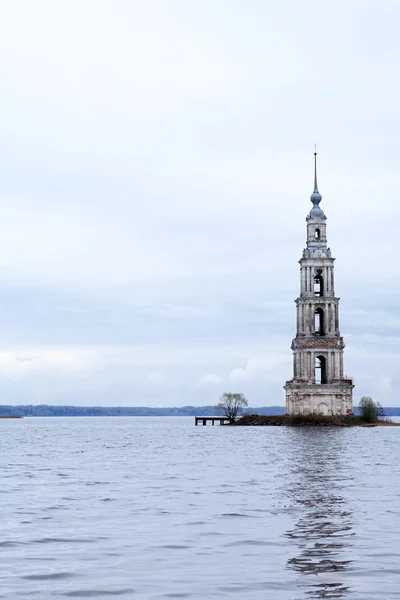 Inundado campanario —  Fotos de Stock